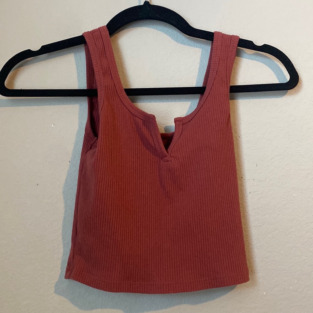 Aero burgundy tight crop tank